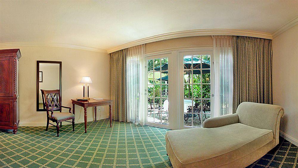 Hotel Escalante Naples Exterior photo